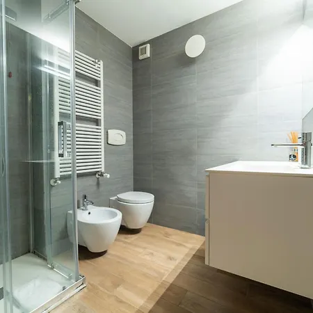 Luxury & Cozy 90 Sqm Flat Facing “bosco Verticale” Milan