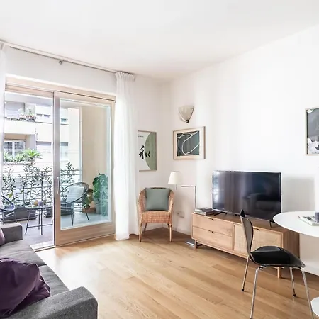 Apartment Design Con Terrazza In Via Masera 6 Mailand