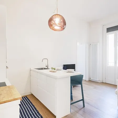 Easylife-luminoso In Zona Garibaldifs Milan