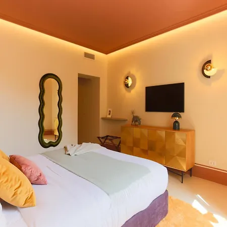 Апартаменты The Rent - Modern One-bedroom In The Lively Heart Of Brera