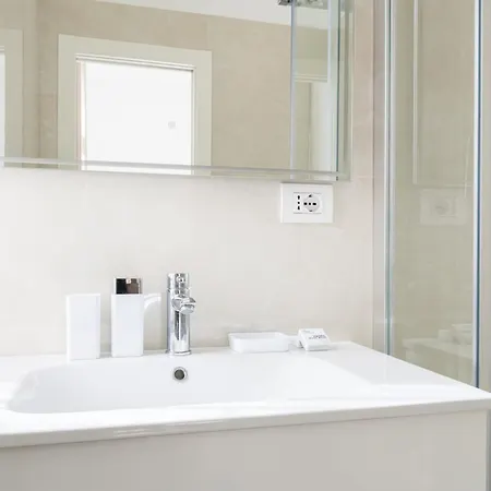 Easylife - - Lazzaro Papi 3 - Porta Romana