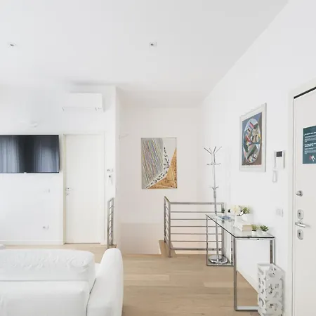 Easylife - Stupendo Duplex In Zona Cadorna/duomo Milano