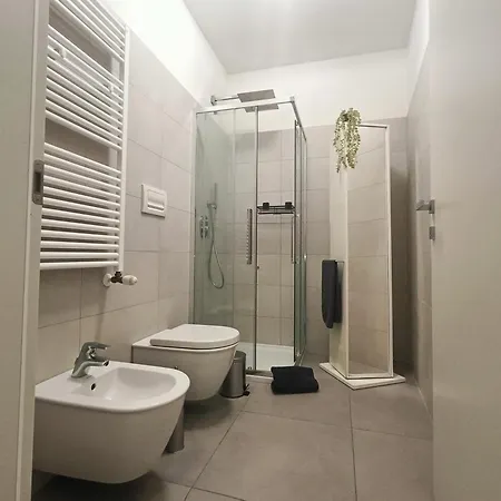 Yr - Navigli מילאנו