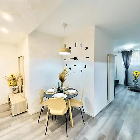 Ampio Bilocale {metro Affori - Ospedale Niguarda} Appartement *