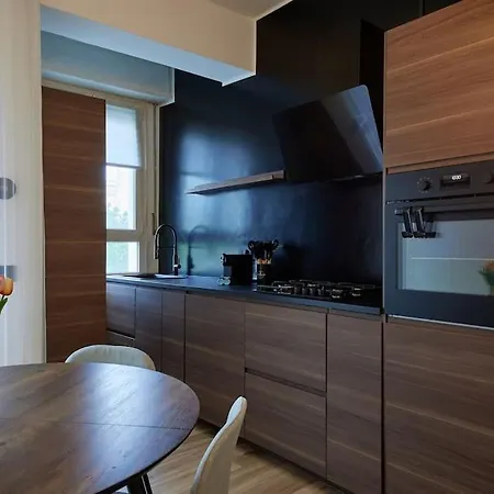 Cozy San Siro Stadium & Escape *