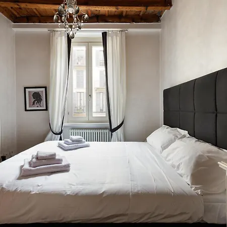 Brera - Castello - Ampio Bilocale Centro Apartamento