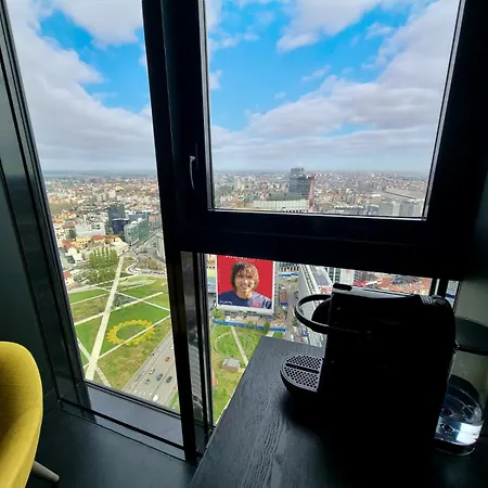 Skyline Solaria Милан