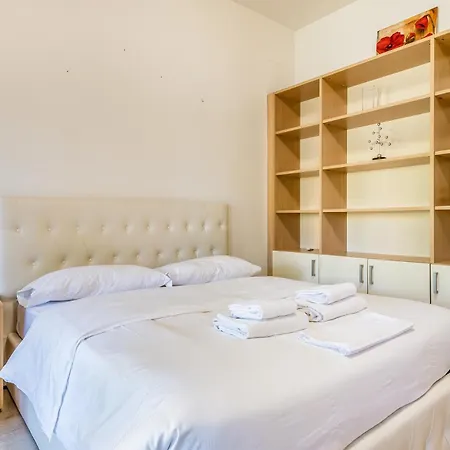 3pax Wifi- Via Tosi Appartement