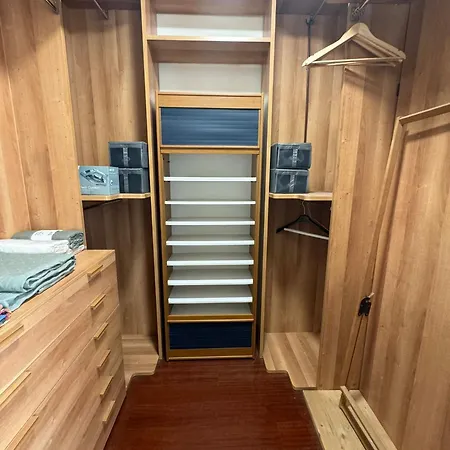 Be Your - Sister's House