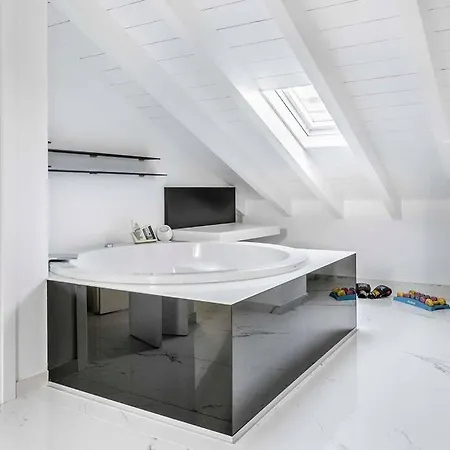 Jacuzzi Duomo - Free Parcking Ac Wi-fi Apartment