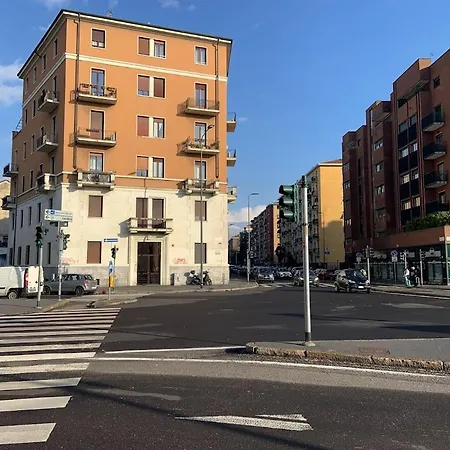 Ospitali - Dimora Tina, Ampio Trilocale In Zona Lambrate Comodo X4 *