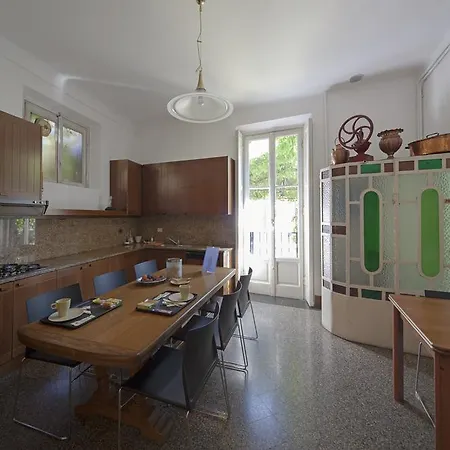 فندق مبيت وإفطار Ekoliving ميلان