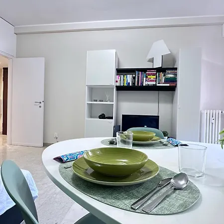 公寓 Atene House Appartament Zona Cimiano - 米兰