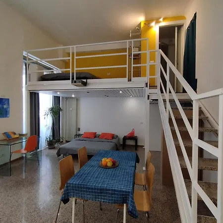 Spazio Susa - Loft Vicino Alla Stazione M4 - Susa Apartment *
