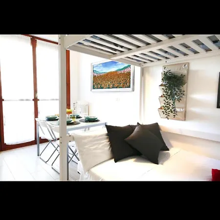 Apartment San Siro 10 Minuti Duomo Di *