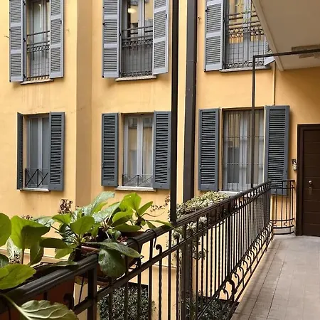 Apartment Youhosty - Ticinese 1 Milan