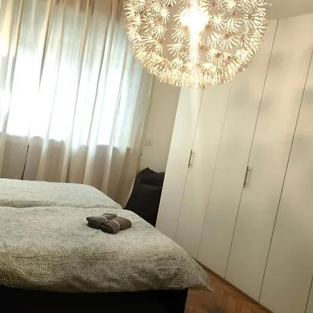 Apartment 3 Minutes On Foot From Duomo Big With 3 Bedroom