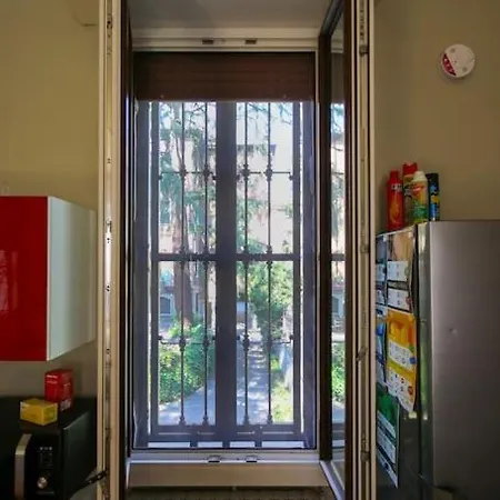 Quiet 1 Bedroom Garden Views