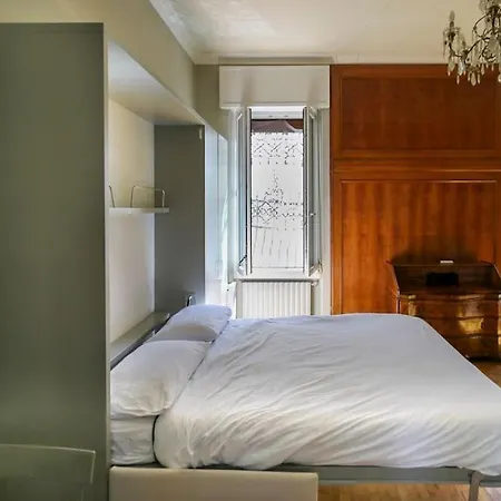 Quiet 1 Bedroom Garden Views Apartment