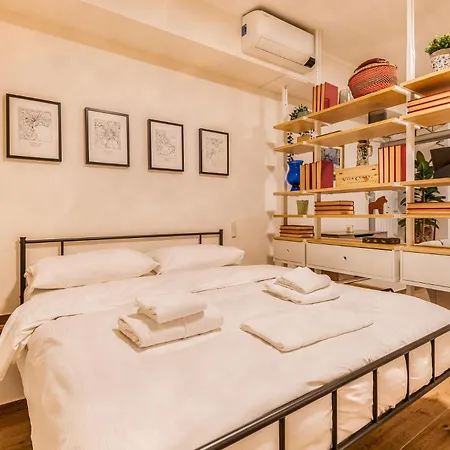 High-class Porta Venezia Flat Via Salvini Mediolan