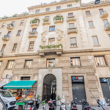 High-class Porta Venezia Flat Via Salvini
