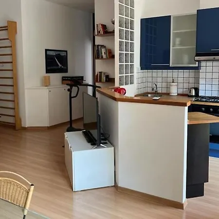 And Cosy Flat In Area *