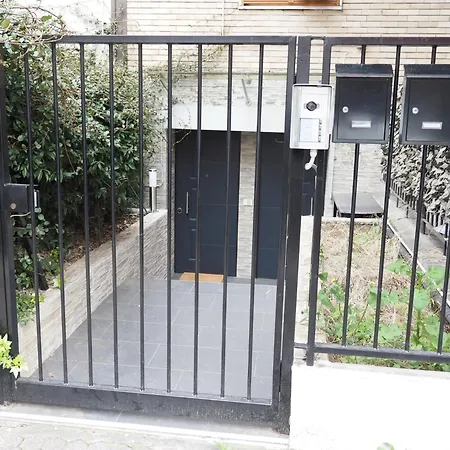 Ihost Luxury - Neg Roli 8 Milan