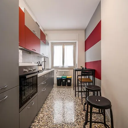 Shortmi Canonica Appartement