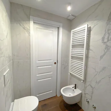 The Boutique Houses Lux - Private Garden - Pt. Romana Apartment *