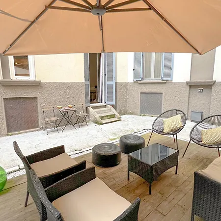 The Boutique Houses Lux - Private Garden - Pt. Romana Apartment