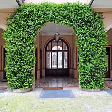 Giovio Duplex Apartment