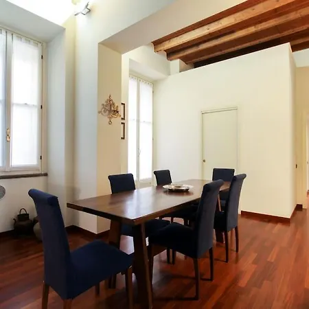 Hacca Collection - Corso Magenta, Unique And Charming 2br Apartment *