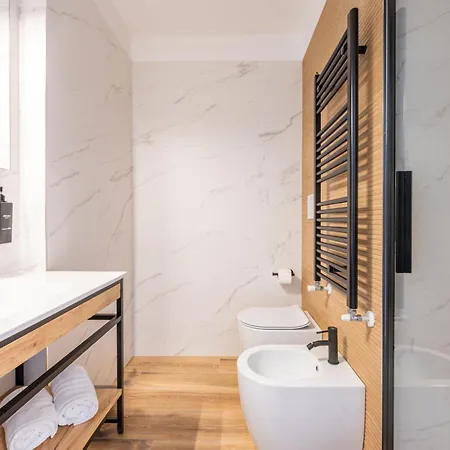 Apartment Binario Verticale