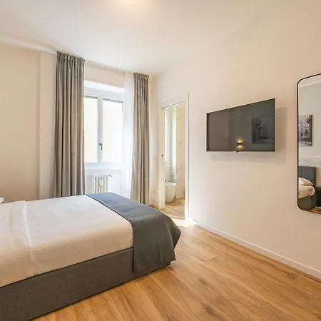 Binario Verticale Apartment Milan