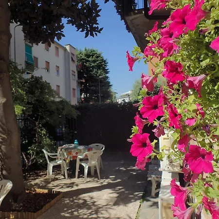 Hotel Brivio 2*