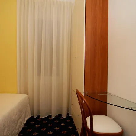 My Hotel 2*