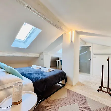 Riverside Loft Navigli - Spacious Two-bedroom Apartamento