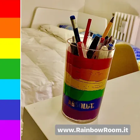 Rainbow Room Milano - Men Only Homestay Milan