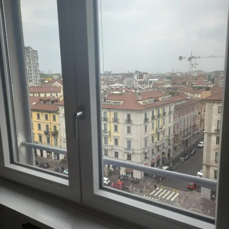 Apartman With Free Parking Garage - Con Parcheggio Incluso Nuovo Con 2 Da Letto E Due Bagni - New With 2 Bdrooms 2 Bathrooms- Jellow Subway Metro Gialla Porta Romana 3 Stops To Duomo