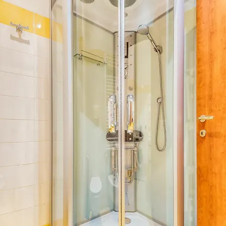 Brand New Centrale Via Soperga- 2pax- Wifi *