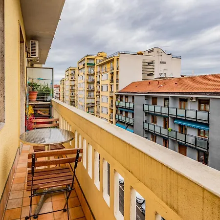 Comfortable One Bedroom 3 Pax Wifi