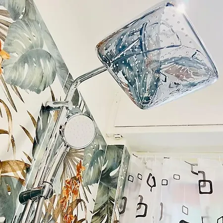 New And Elegant On The Navigli Netflix E