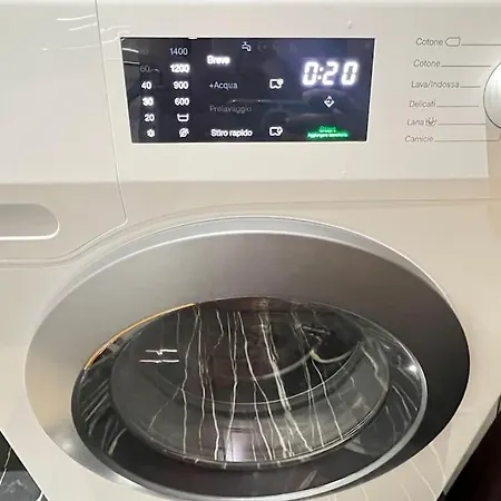 New And Elegant On The Navigli Netflix E شقة ميلان