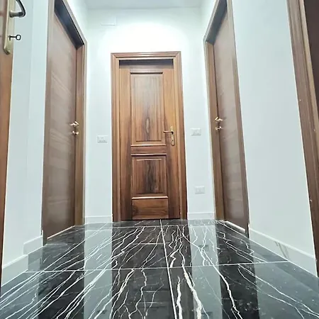 New And Elegant On The Navigli Netflix E Apartment *