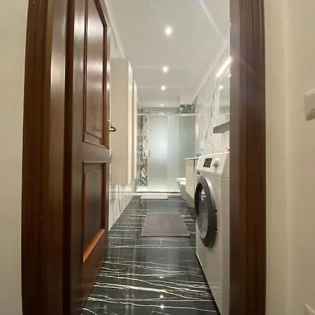 Apartment New And Elegant On The Navigli Netflix E