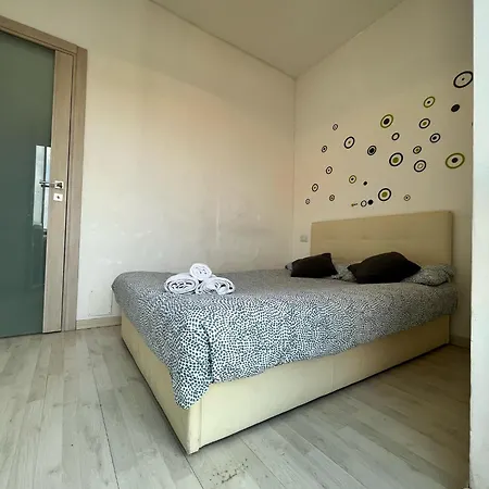 Milan Nice Apartment With Big Balcony