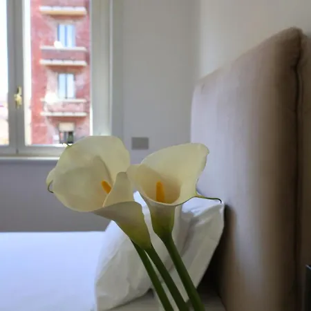 Apartment Elegante In Porta Venezia A Milan