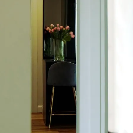 Elegante In Porta Venezia A *