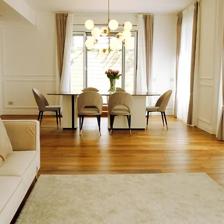 Apartment Elegante In Porta Venezia A *