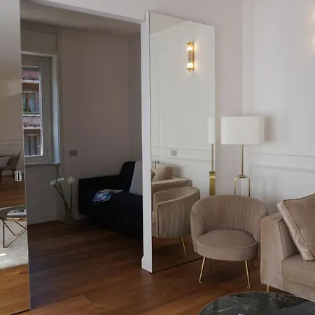 Elegante In Porta Venezia A Apartment *